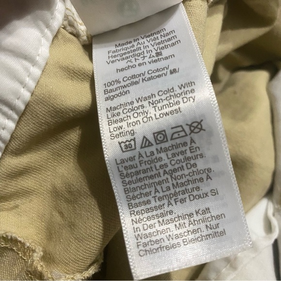 J Crew Beige Khaki Cotton 5” Inseam Classic Chino Shorts - Picture 8 of 8